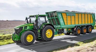 Az Év „Szántóföldi traktora” 2022-ben a John Deere 7R 350 AutoPowr