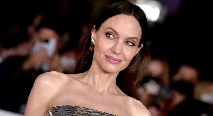 Angelina Jolie brutálisan beégette magát