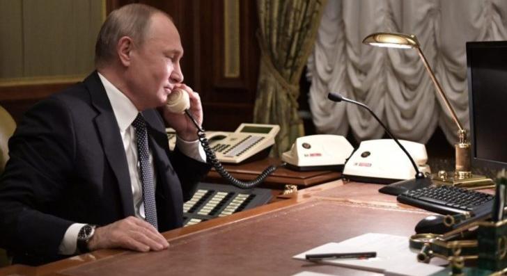 Telefonon egyeztetett Putyin és Johnson