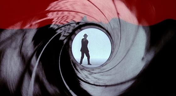 A láthatatlan autótól a mágneses Rolexig – melyek a kedvenc James Bond-kütyük?