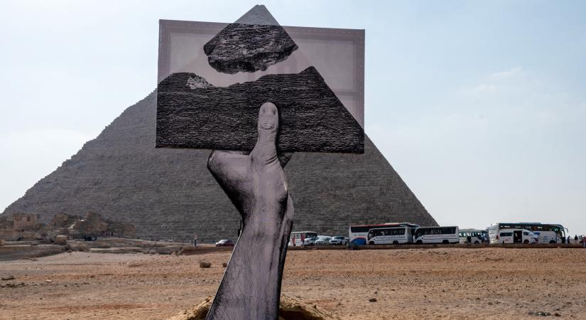 Az első nemzetközi művészeti kiállítás a gízai piramisoknál - különleges fotók