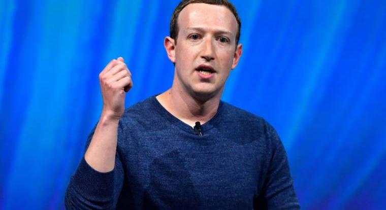 Mark Zuckerberg kikelt a Facebookot ért vádak ellen