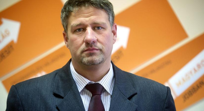 Reagált a Fidesz arra, hogy Jakab Péter szerint Simonka György részeg volt a Parlamentben