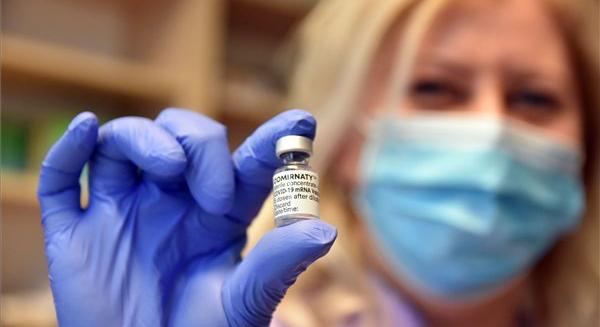 Újabb Pfizer-BioNTech-vakcinaszállítmány érkezett Magyarországra