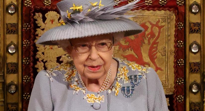 Aggódni kezdtek II. Erzsébetért: titkolózik a palota a királynő egészségügyi állapotáról