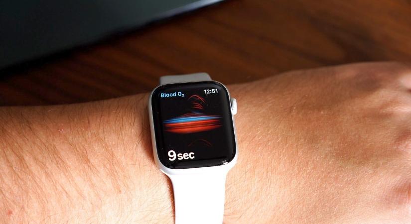 DigiTimes: vércukor mérésére is alkalmas lehet az Apple Watch Series 8
