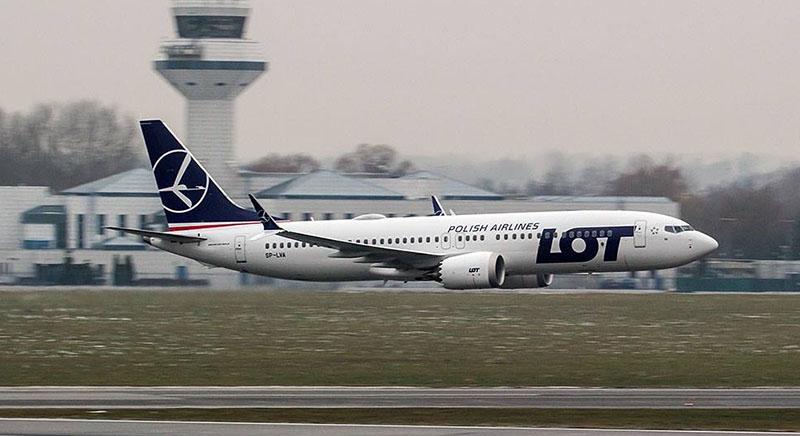 Beperelte a Boeinget a LOT a 737 MAX hibái miatt