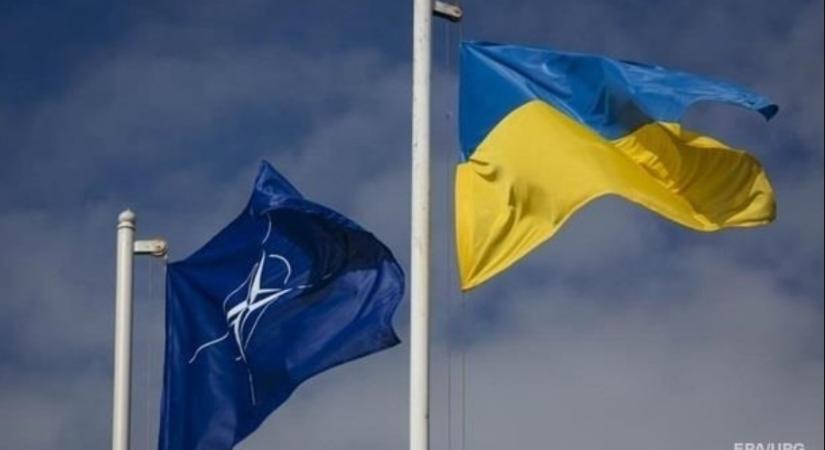 NATO tisztek oktatják az ukrán felderítőket