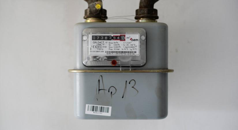 Romániában befagyasztották az áram és a gáz árát