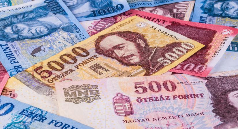 Megrohanták a bankfiókokat a magyarok: mindenki ilyen hitelt akar, óriási a kereslet