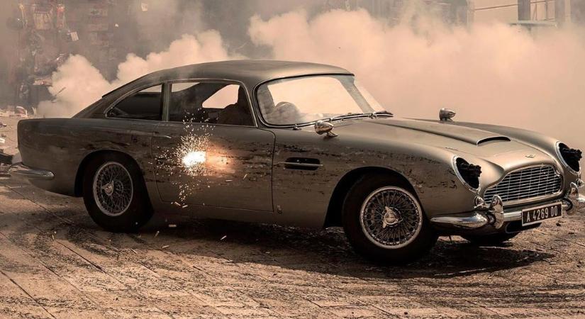 Kóla miatt tapad jól James Bond Aston Martinja