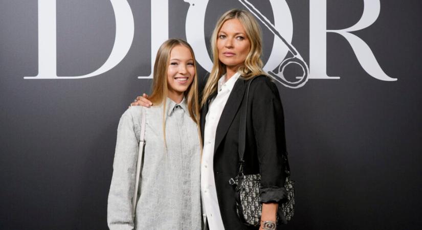 Döbbenetes a hasonlóság Kate Moss és a 19 éves lánya között