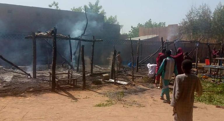 Tűz ütött ki egy nigeri iskolában, meghalt 24 gyermek