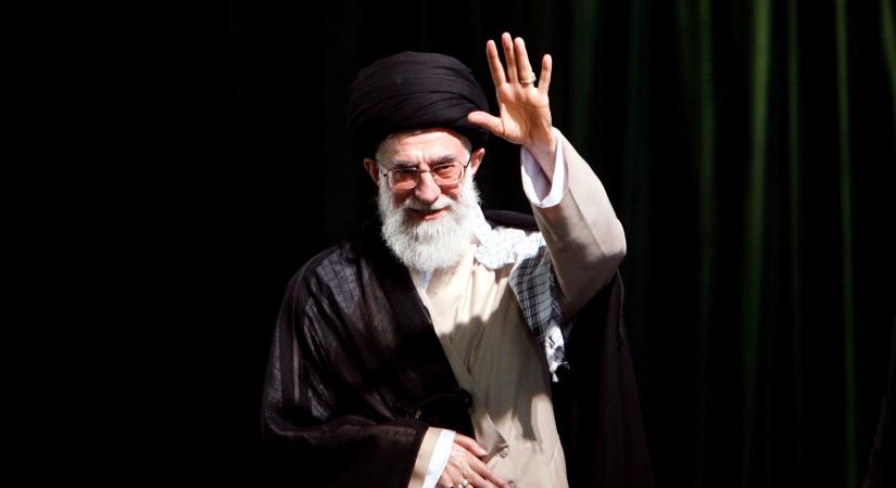 Ha Iránban vagy, ne ábrázold az ajatollah bal kezét!