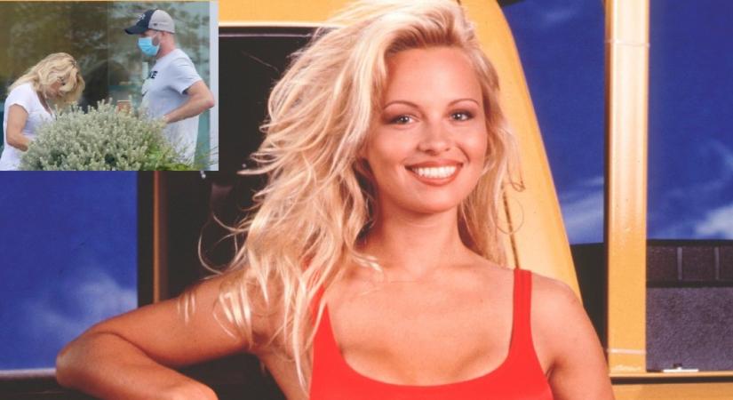 Smink nélkül fel sem ismerni már Pamela Andersont - felszaladt pár kiló is! - FOTÓK