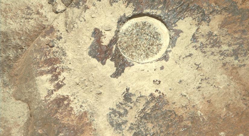 Soha nem látott szikladarabokat találtak a Marson