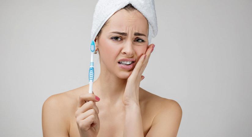 A fogágybetegség a fogak elvesztéséhez vezethet, de mégis hogyan kerülhető el mindez?