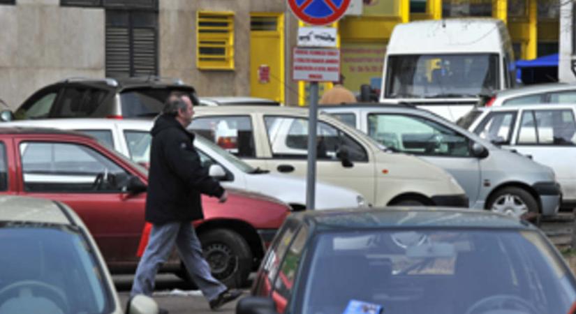 Már regisztrálhatnak a nyugdíjasok a kedvezményes parkolóbérletekre