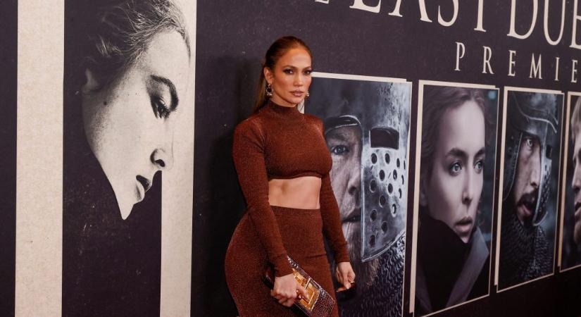 Jennifer Lopez a kacsacsőrű emlőstől leste el a legjobb edzést