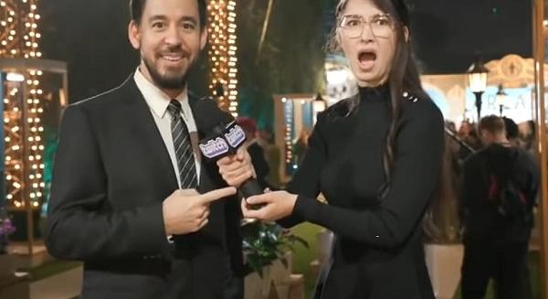 Nem ismerte fel a tudósító élő adásban a Linkin Park rapperét, Mike Shinoda-t (videó)