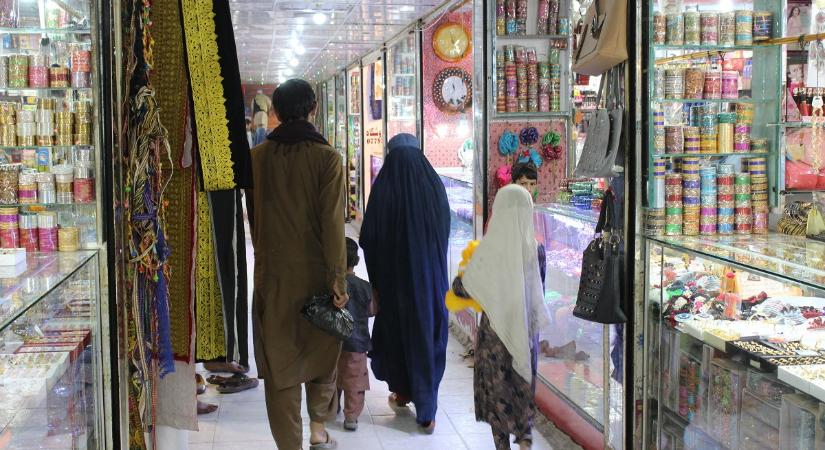 Ismét korlátozzák a nők médiajelenlétét Afganisztánban