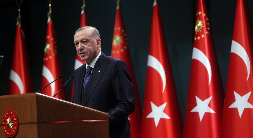 Történelmi mélypontra zuhant a török líra, miután Erdogan kiállt a „gazdasági szabadságharc” mellett