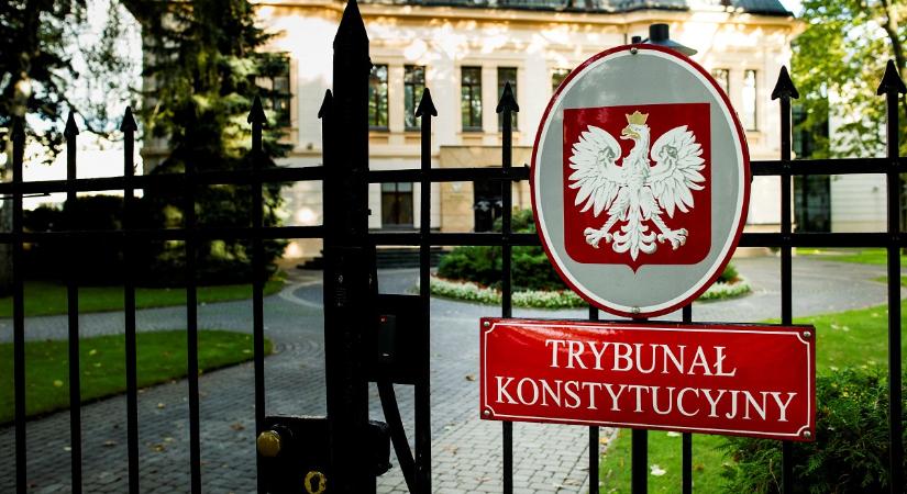 Ismét piros lapot adott a nemzetközi jognak a lengyel alkotmánybíróság