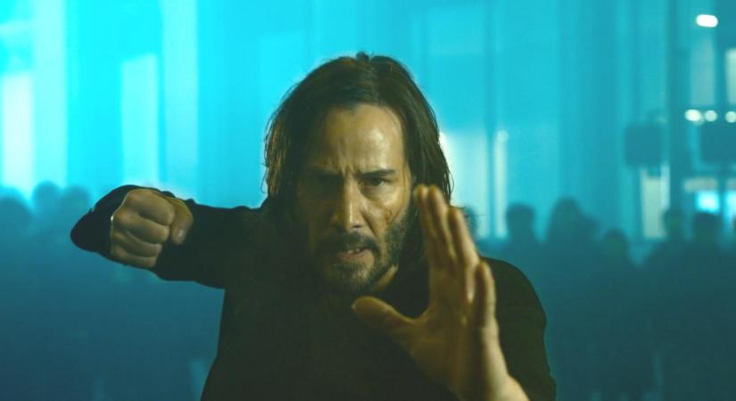 A Mátrix feltámadások Keanu Reeves által felkonferált tévészpotjában új, észbontó akciókat is láthatunk