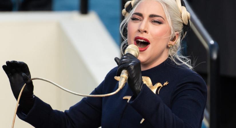 Miért viselt Lady Gaga golyóálló ruhát az elnök beiktatásán?