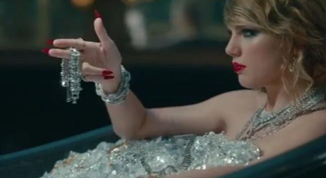 Rekordot döntött Taylor Swift tízperces száma
