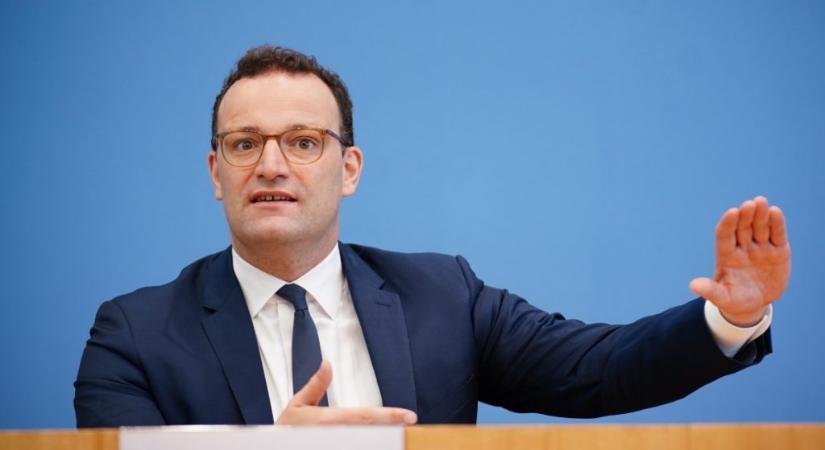 Német miniszter: vészhelyzet van, túlterhelődhet az egészségügy