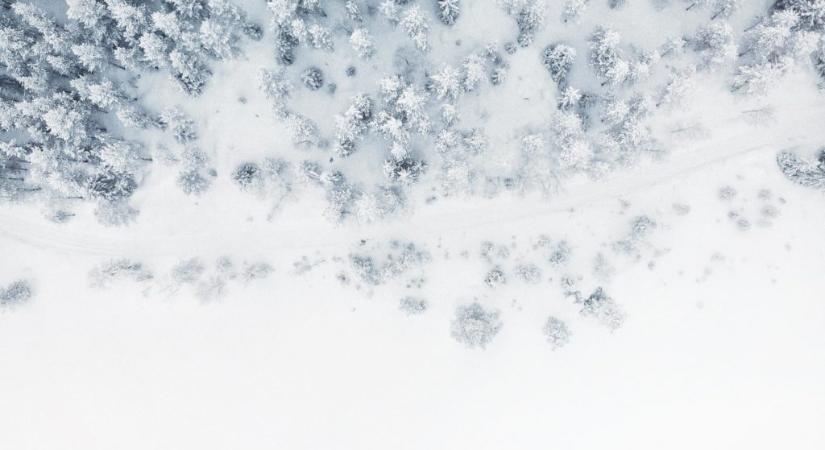 Megérkezett az első hó, Sopron már befehéredett – fotó, videó