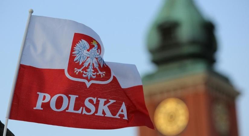 Lengyelország egyszerűsíti a „tartózkodási kártya” igénylését az ukránok számára