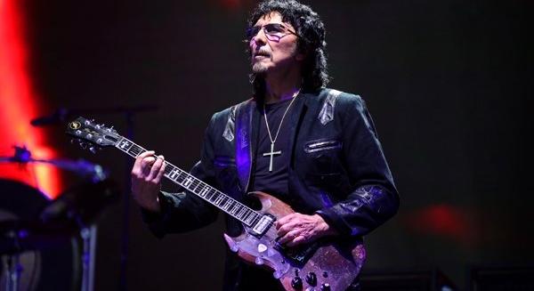 Nyolc év után új dallal jelentkezett Tony Iommi: 'Scent Of Dark'
