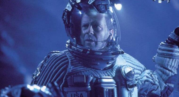 Bruce Willis is részt vehetett volna a NASA aszteroidavadászának kilövésén