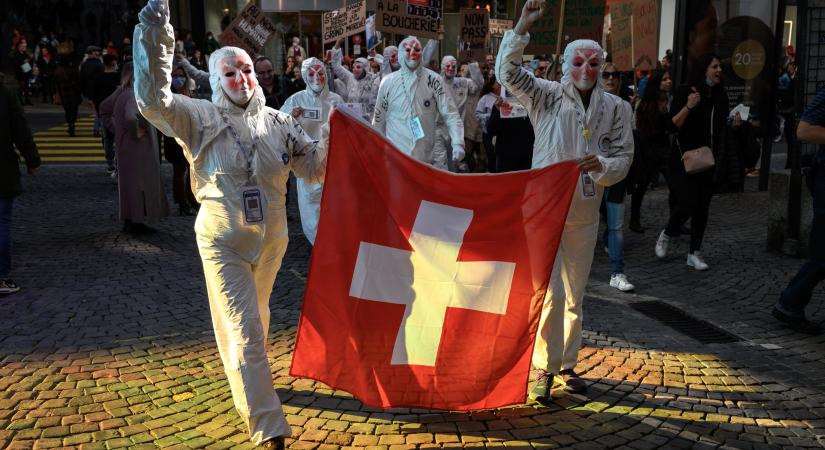 Népszavazást tartanak Svájcban a korlátozásokról