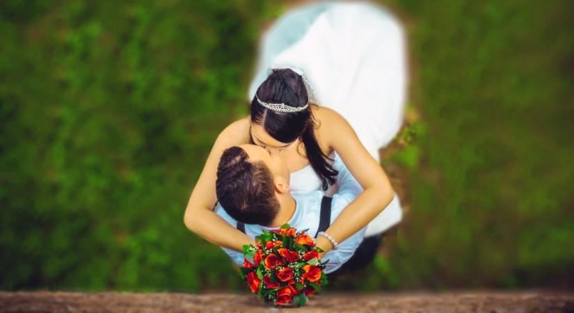 Leszervezett egy kamu esküvői fotózást, csakhogy féltékennyé tegye az exét