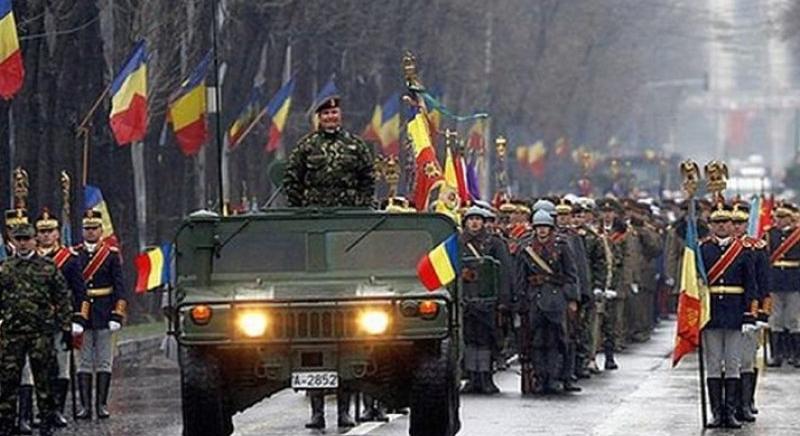 Bukaresti katonai parádé a román nemzeti ünnepen