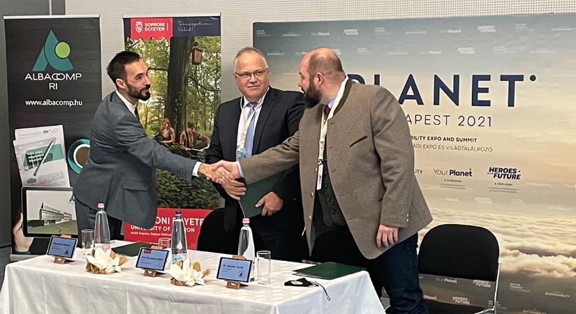 Planet 2021 – Okoserdő-fejlesztésről kötött megállapodást a Soproni Egyetem és az Albacomp Kft.
