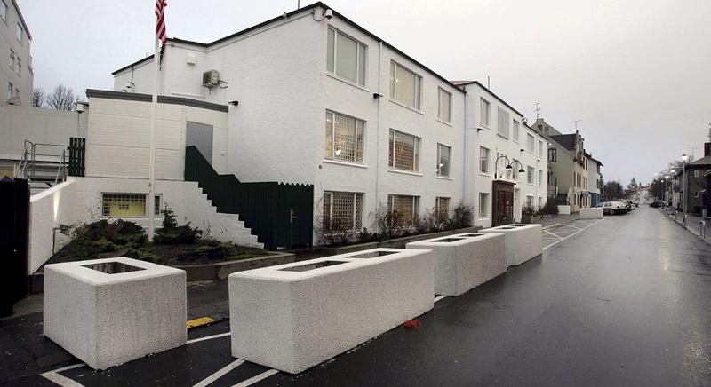 Házi készítésű bombát találtak reykjaviki amerikai nagykövetség mellett