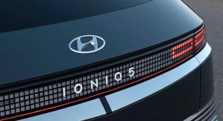 A Hyundai IONIQ 5 még a Porschét és az Audit is kenterbe verte