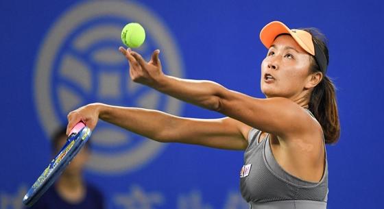 Felfüggesztette a WTA a kínai tornákat Peng Suaj helyzete miatt