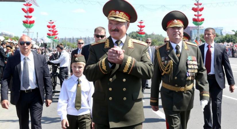 Lukasenko: Magyarországnak elege lett a demokráciából