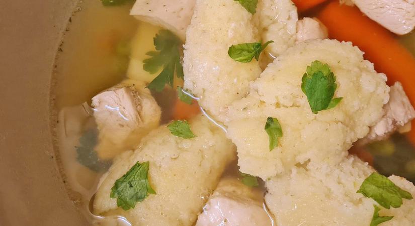 Melengető húsleves daragaluskával: a levesbetétnek egy titka van