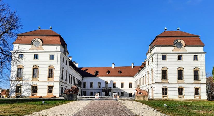 Pápai Esterházy-kastély: a barokk város főúri rezidenciája