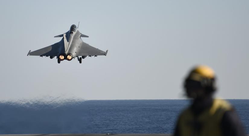 15 milliárd dollárért vásároltak francia vadászgépeket a Közel-keletre