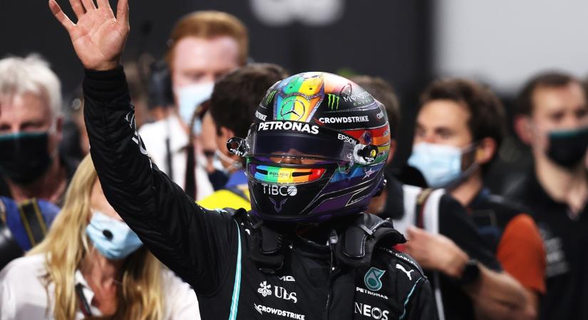 F1: Verstappen ráijesztett Hamiltonékra