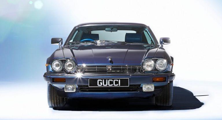 Nézd meg ezt a csinos kombi Jaguart, amit Antonio Gucci dekorált!