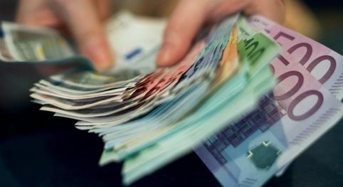 Újratervezik az euróbankjegyeket, az EU-ban élők is beleszólhatnak
