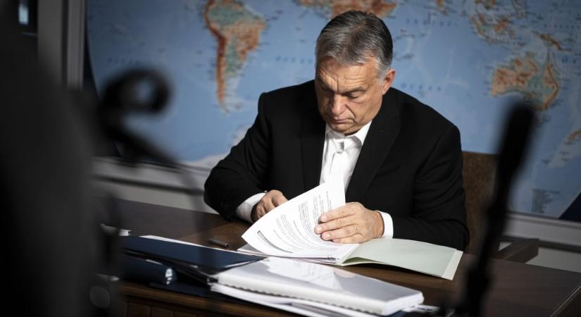 Orbán Viktor december 6-án írta alá a 20 százalékos béremelésről szóló rendeletet